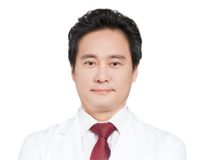 チャン・ヒョンウク院長プロフィール画像